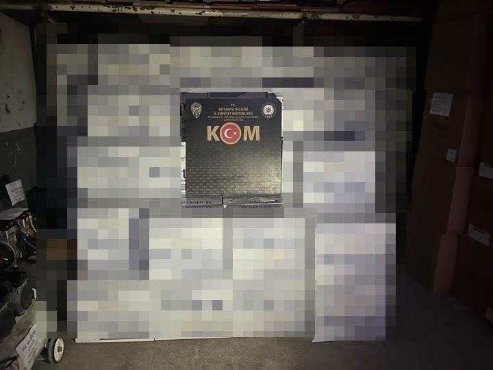 Durdurulan Araçta 5 Milyon Makaron Ele Geçirildi