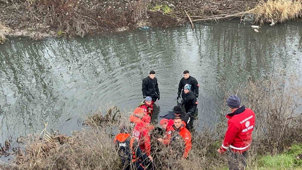 Günlerdir Aranan Kayıp Öğretmenin Cesedi Bulundu