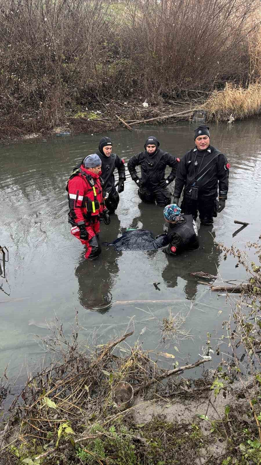Günlerdir Aranan Kayıp Öğretmenin Cesedi Bulundu