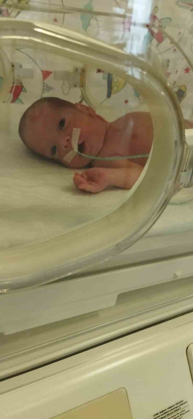 17 Günlük Bebeğin Kuvözden Düşürülmesiyle İlgili Sorumlular Hakkında İnceleme Kararı Verildi