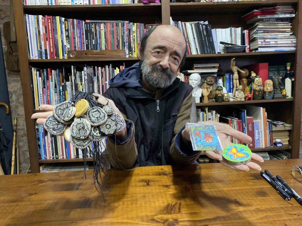 Karikatür Çizim Sevgisi Bitmedi