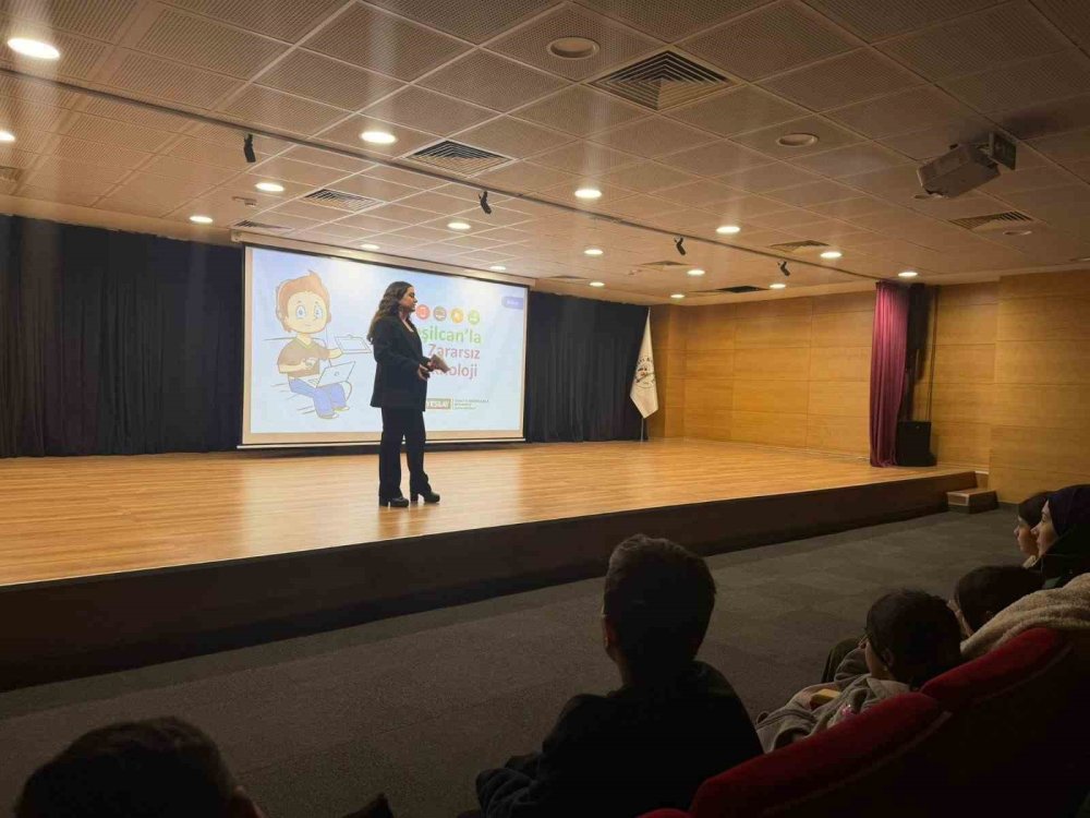 Bağımlılıkla Mücadele Eğitimleri Düzenlendi