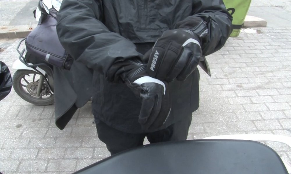 Kuryelerin Kış Mevsiminde Zorlu Çalışma Şartları