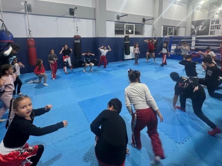 Bilecik’te Kick Boks Spor Okullarına Yoğun İlgi