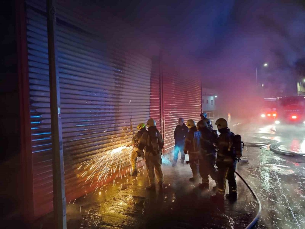 Alevler Çevredeki İşletmelere Sıçradı