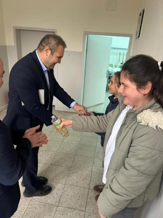 Öğrencilerle Kitap Okuma Projesi Hayata Geçirildi