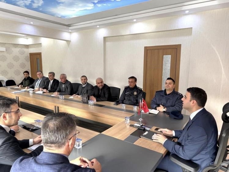 Osmaneli’nde İlçe İdare Şube Başkanları Toplantısı Yapıldı