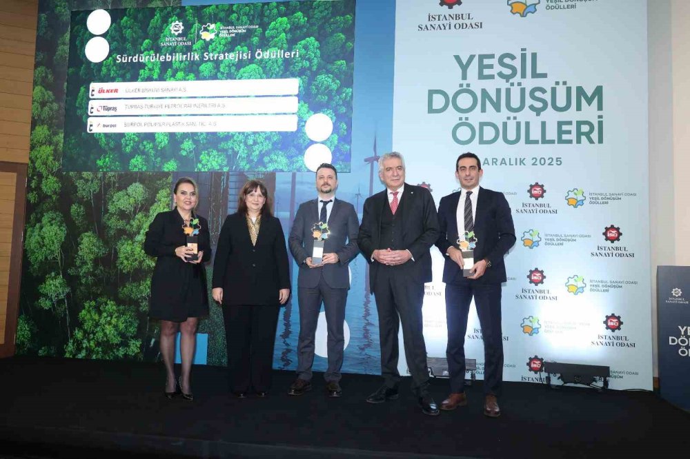 Plastik Atıkları Doğaya Zarar Vermeden Dönüştürdüler, Ödülü Kazandılar