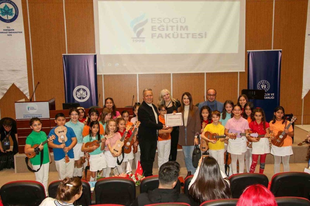 “Gençlerle El Ele, Gönül Gönüle" Projesi Kapanış Töreni Düzenlendi