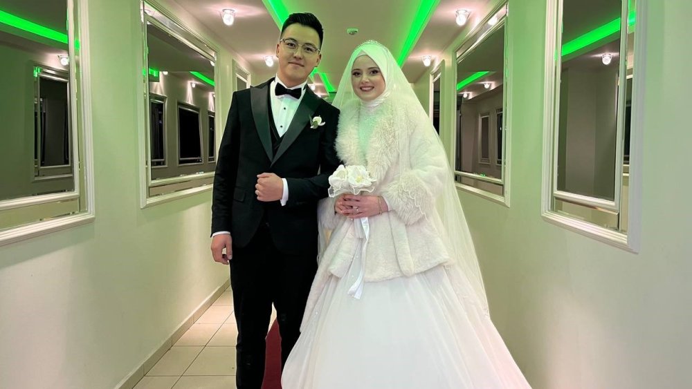 Sosyal Medyada Gündem Olan Çift Evlendi