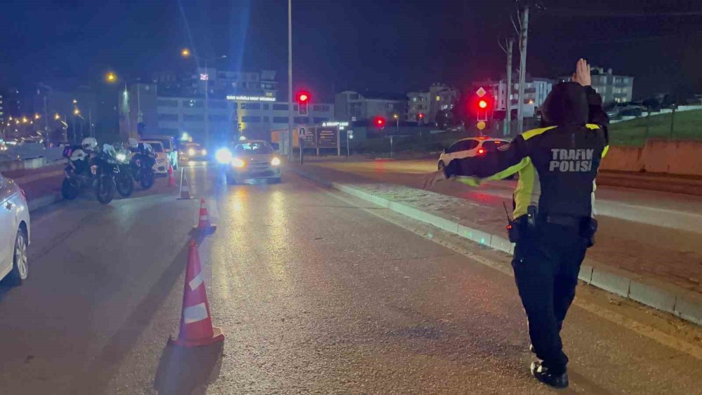 Trafik Ve Eğlence Mekanlarına Sıkı Denetim