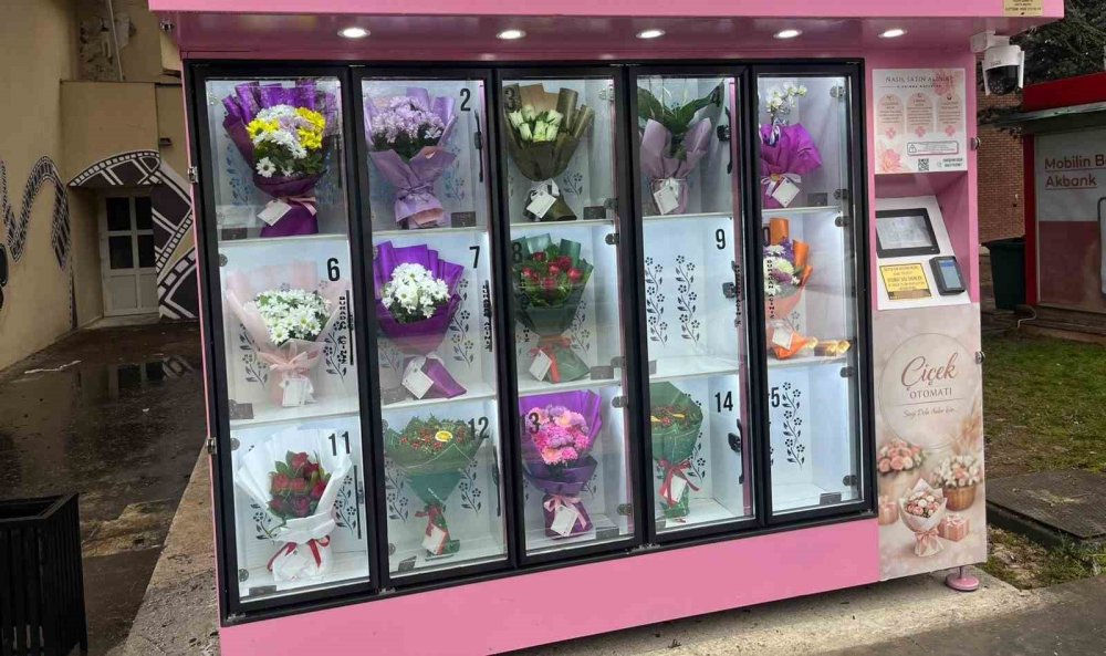 Çiçek Sürprizi Yapmak İsteyen Bu Otomata Geliyor