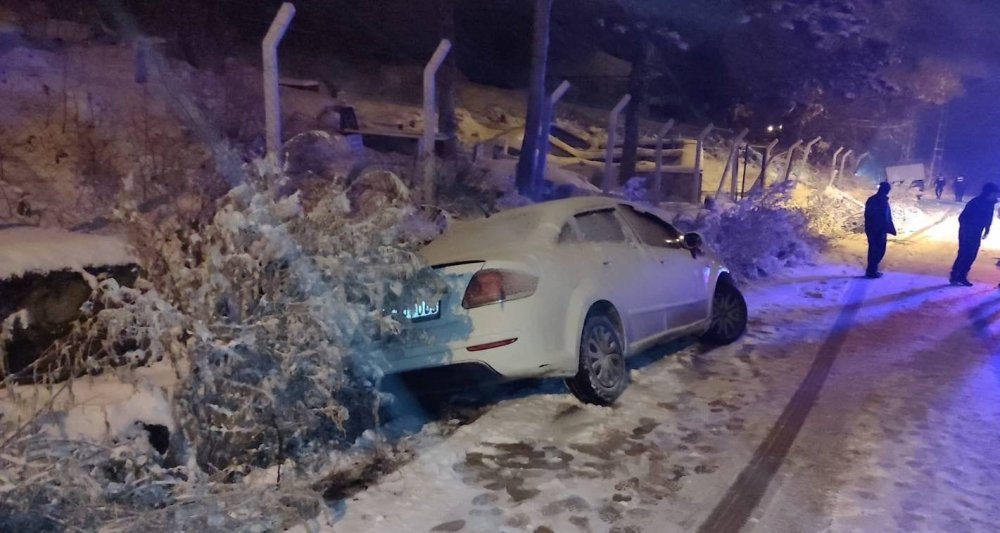 Kaygan Zeminde Kontrolü Kaybedip Kazaya Neden Oldu: 7 Yaralı!