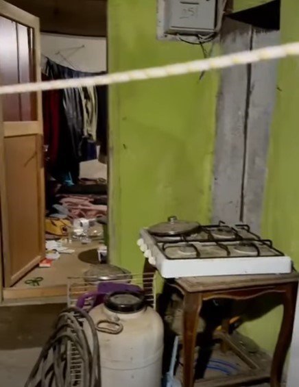 Yalnız Yaşayan Yaşlı Adam İçin Yardım Dayanışması