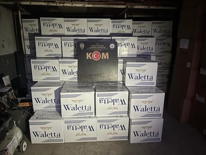 Bir Araçta 5 Milyon 190 Bin Boş Makaron Ele Geçirildi