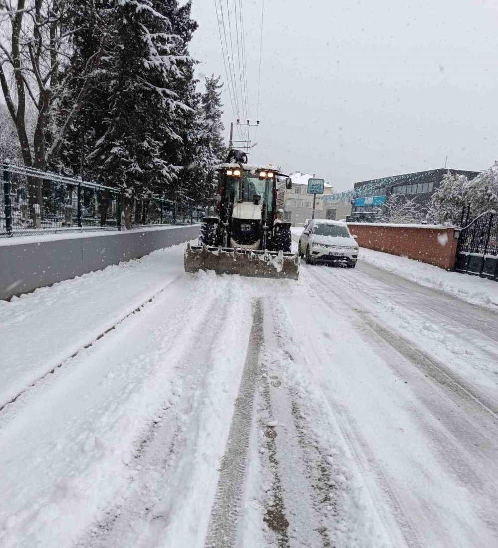 Kar Yağışına Karşı Kesintisiz Mesai