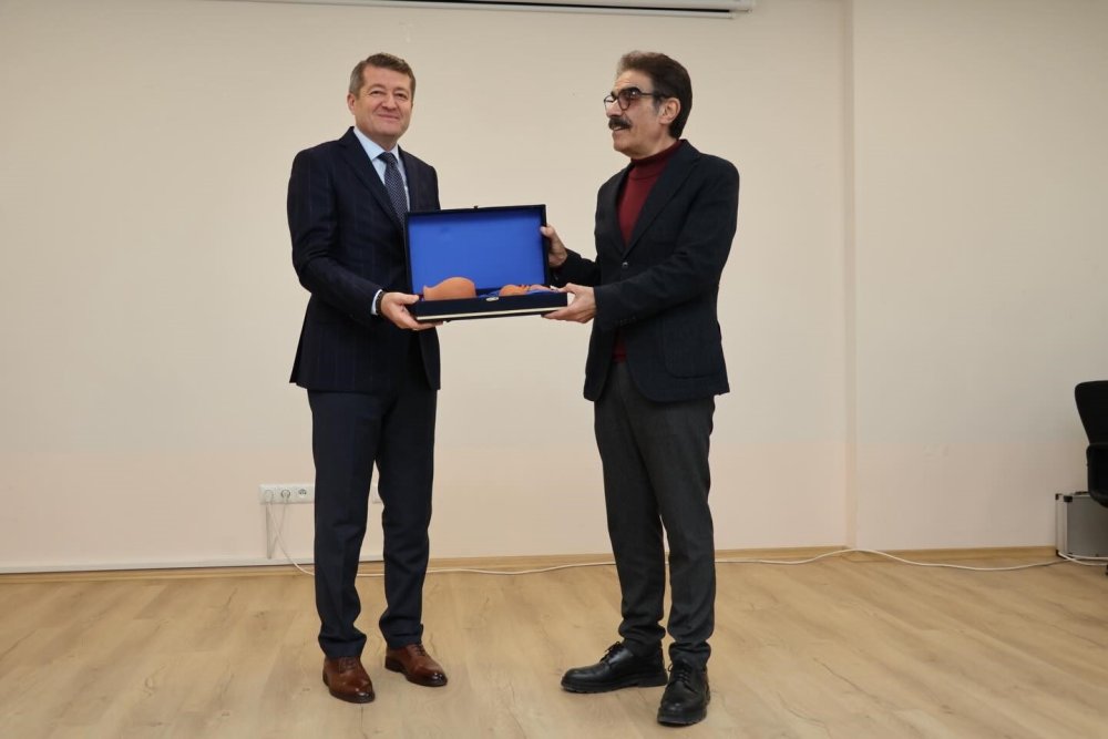 Öğretmenlere Yönelik ‘Lider Öğretmen’ Semineri Düzenlendi