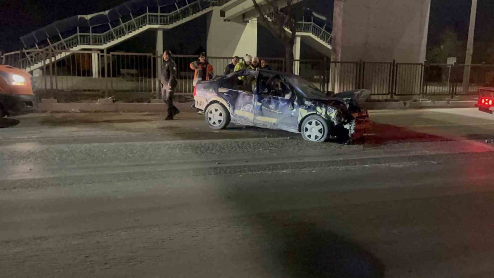 Feci Kazada 1’i Ağır 2 Kişi Yaralandı