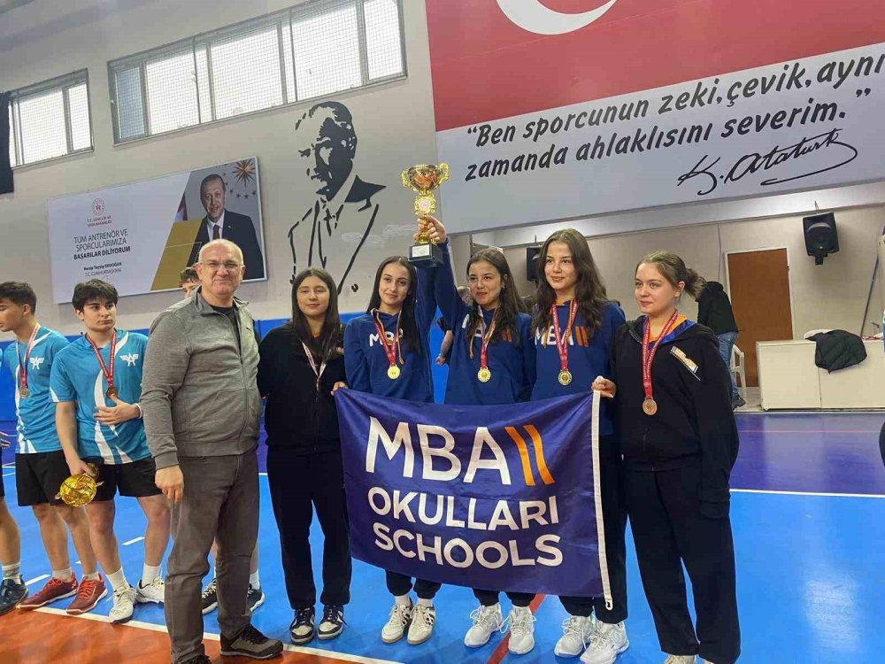 Badminton Heyecanı Sona Erdi