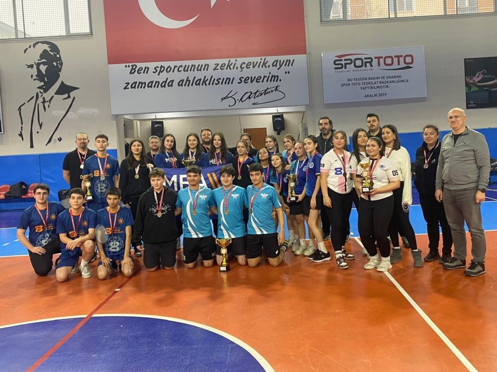 Badminton Heyecanı Sona Erdi