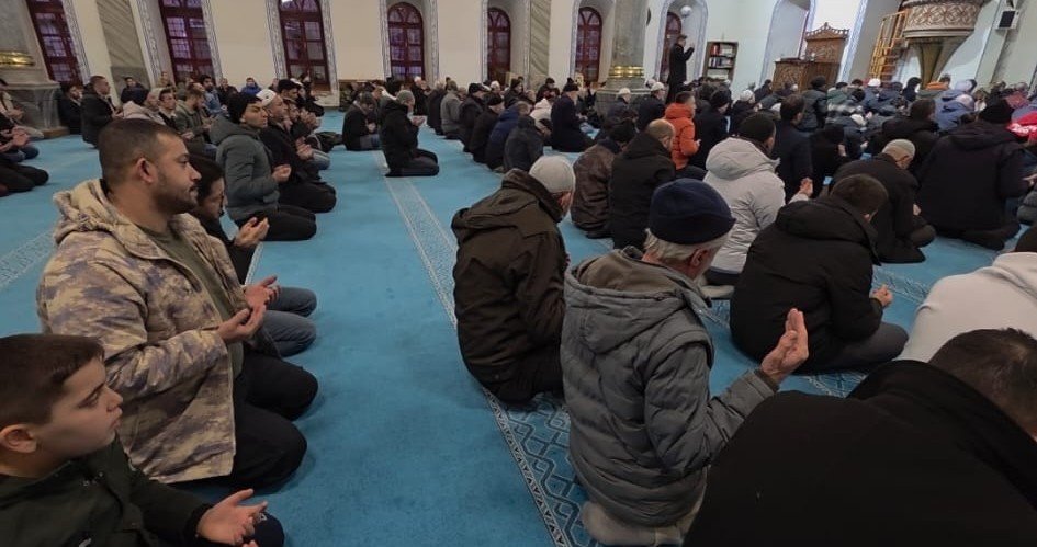 Sarıkamış Şehitleri Dualar Ve Yürüyüşle Anıldı