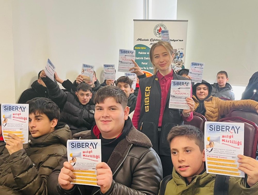 Siber Güvenlik Seminerleri Aralıksız Sürüyor