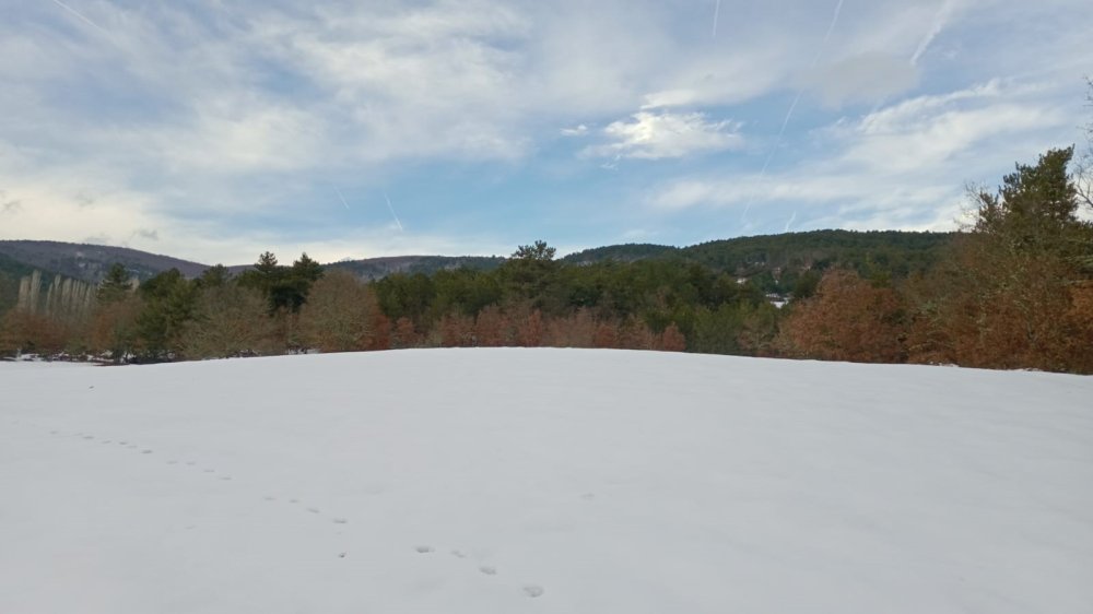 Yağan Kar Sonrası Adliye Göleti Piknikçilerin Akınına Uğradı