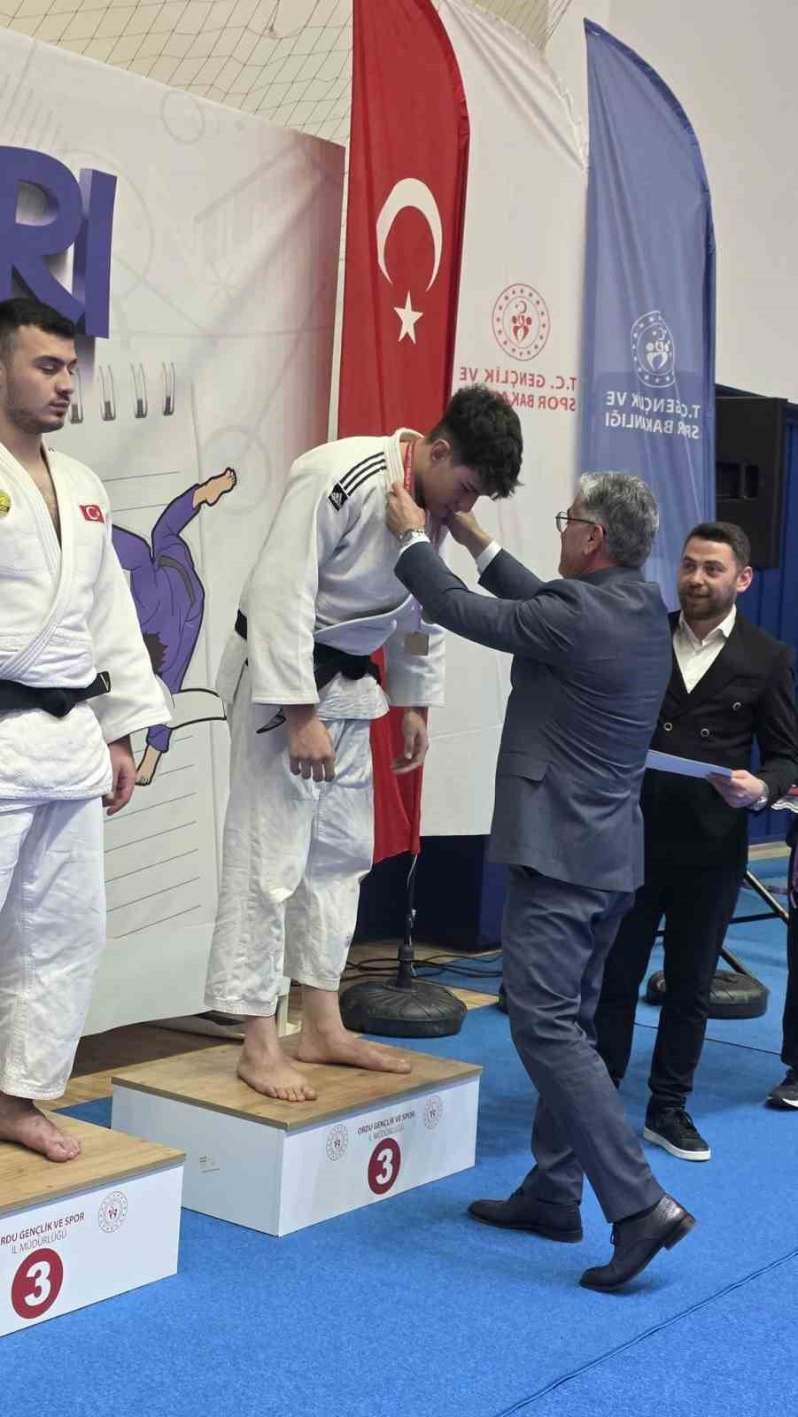 Bilecikli Sporcu Türkiye Üçüncüsü Oldu