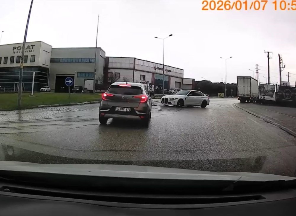 Cadde Ortasında Drift Kameralara Yansıdı