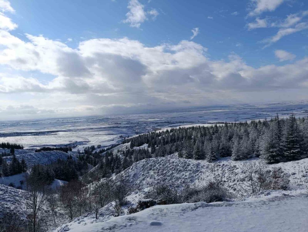 Kar Yağışı Sonrası Kartpostallık Görüntüler Oluştu
