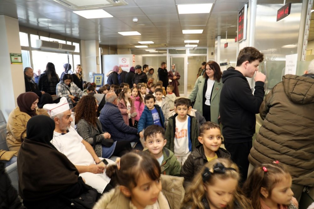 Minik Ellerden Büyük Mutluluk