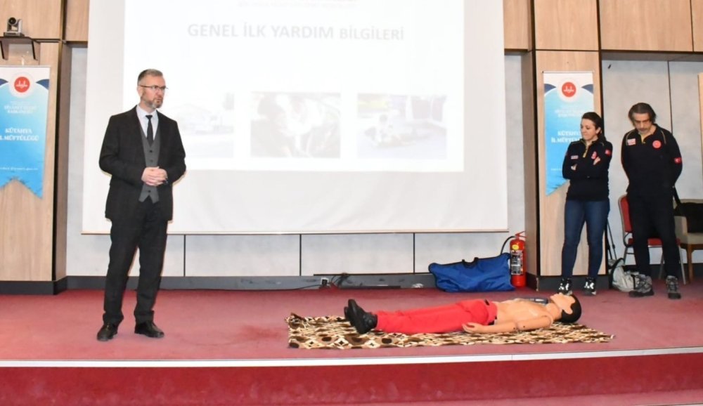 İl Müftülüğü’nde Personele Temel İlk Yardım Eğitimi