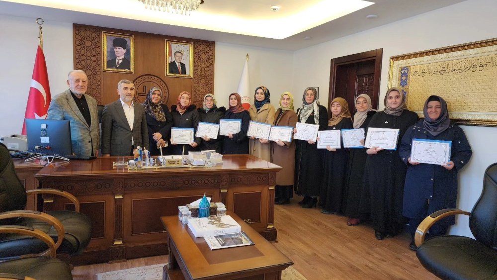 Talim Ve Tashih-i Huruf Kursu Tamamlandı