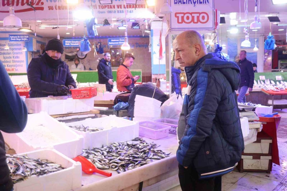 Tezgahlar İstavritle Doldu