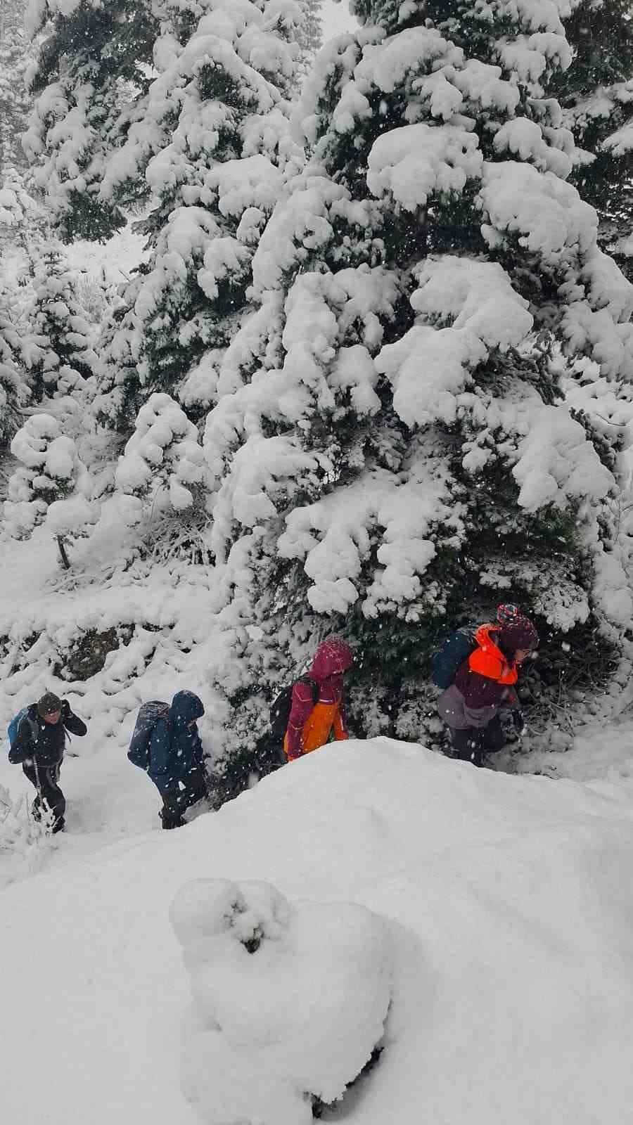 30 Kilometrelik Zorlu Orman Parkurunu Geride Bıraktılar