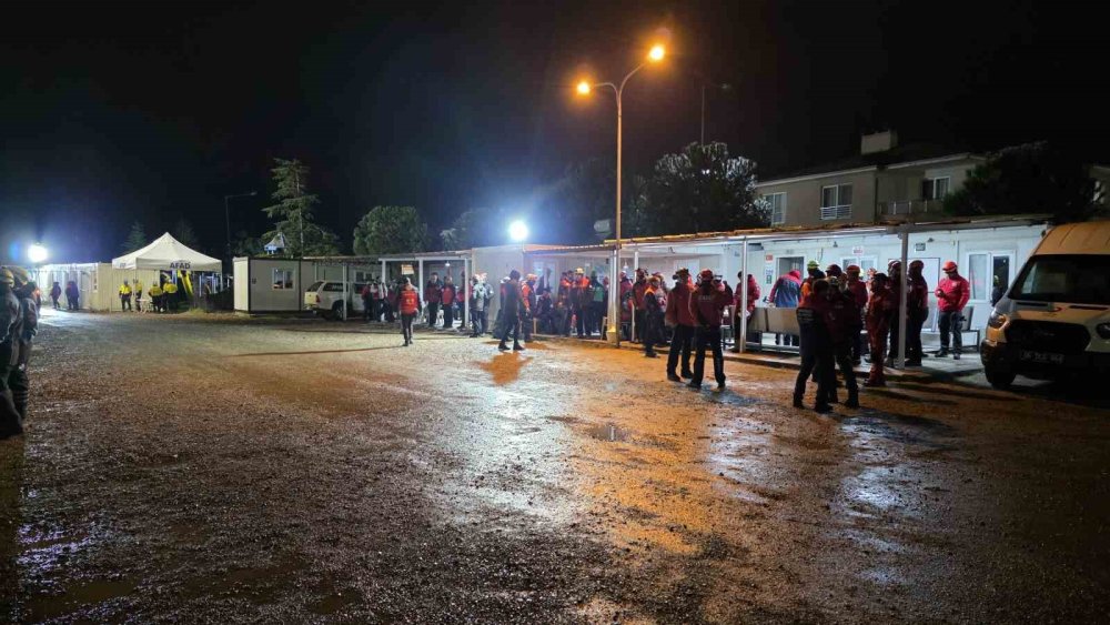 Deprem Tatbikatı Gerçeğini Aratmadı