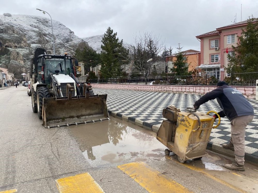 Tıkalı Yağmur Suyu Giderleri Açılıyor
