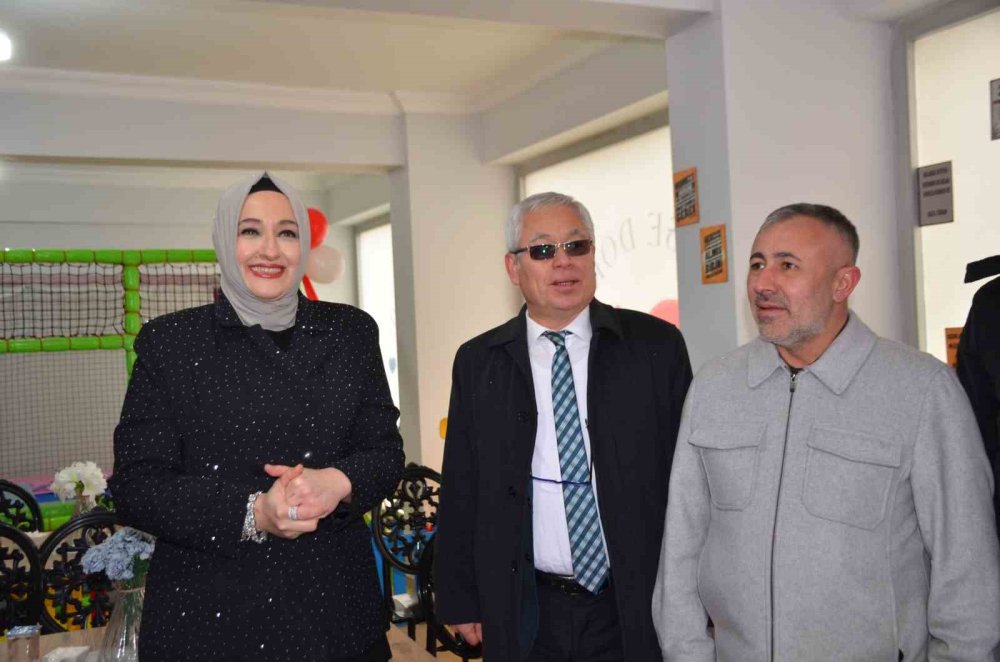 İyiliğe Dokun Yardımlaşma Ve Dayanışma Derneği Dualarla Açıldı