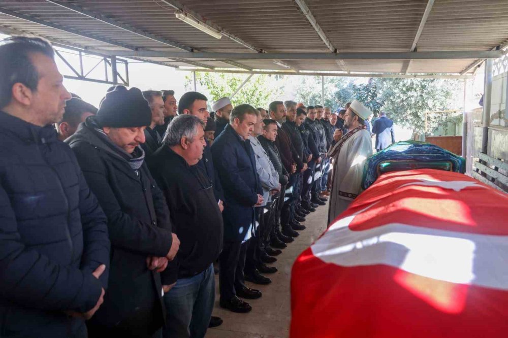 Vali Sözer, Gazi Cenazesine Katıldı