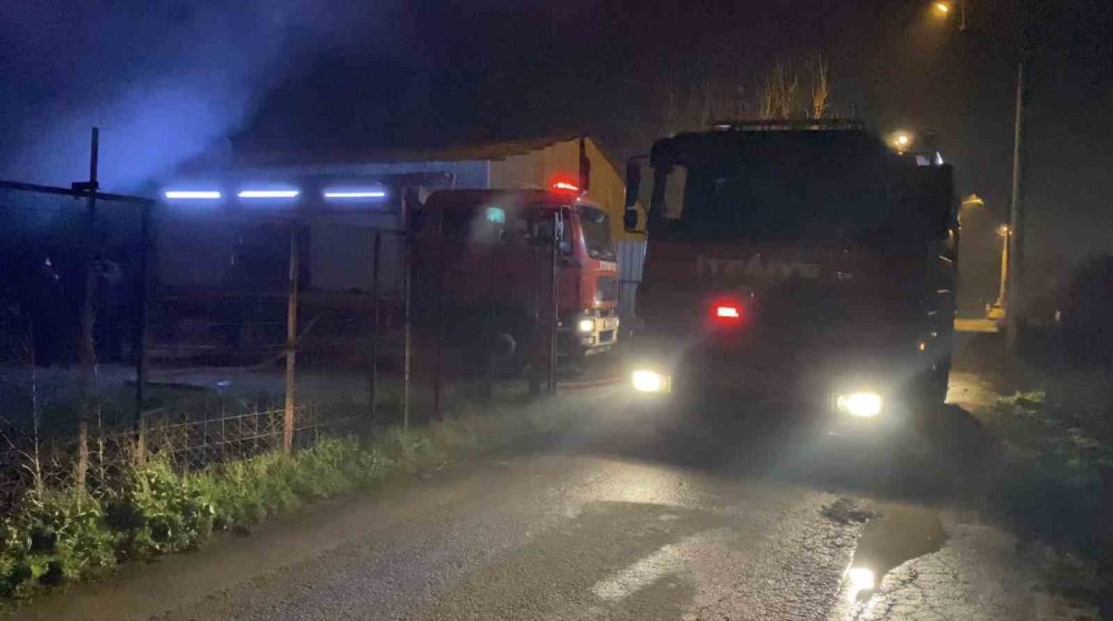 Ahşap Palet Fabrikasındaki Yangın Kontrol Altına Alındı