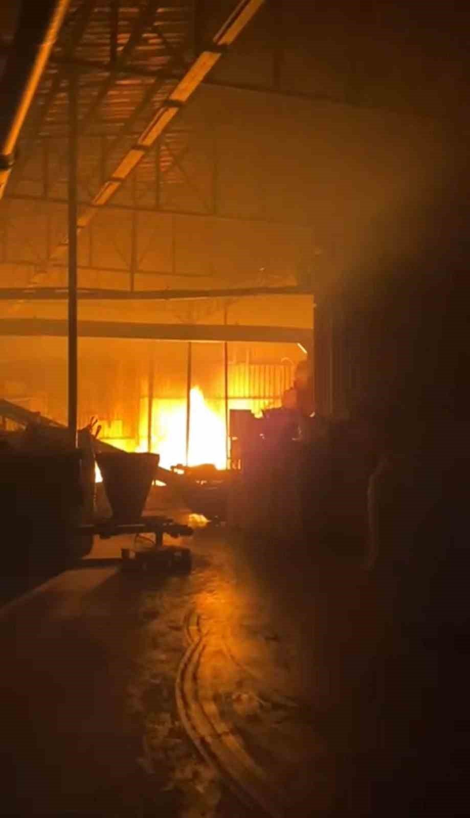 Palet Fabrikasında Yangın