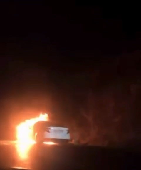 Otomobiller Alev Topuna Döndü