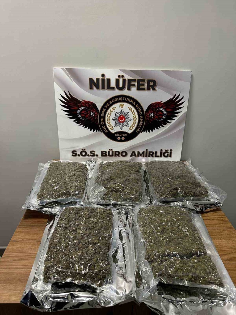 Uyuşturucu Operasyonu: 3 Kilo 562 Gram Esrar Ele Geçirildi