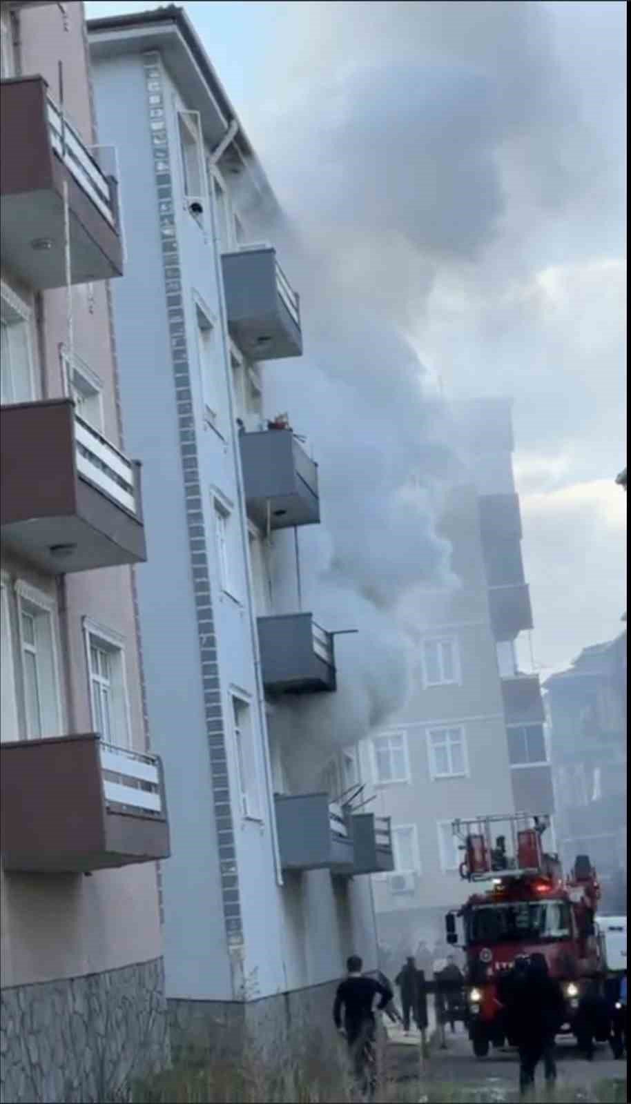 Yangın Faciası: Yatalak Adam Alev Kapanında Kaldı!