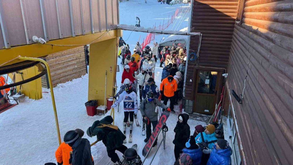 Uludağ’da Sömestr Ve Hafta Sonu Yoğunluğu