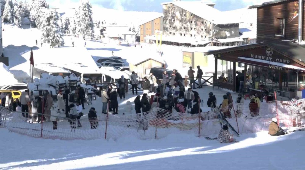 Uludağ’da Sömestr Ve Hafta Sonu Yoğunluğu