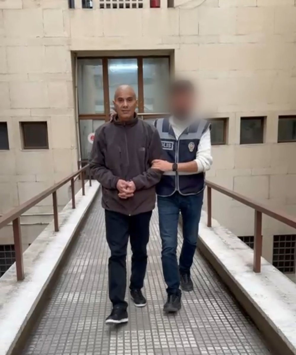 56 Yıl Hapisle Aranan Şahıs Polisten Kaçamadı