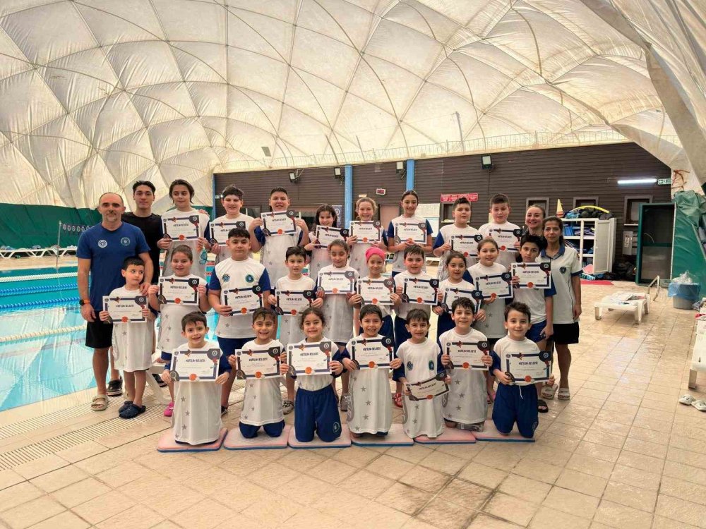 Kış Okullarında Sertifika Heyecanı