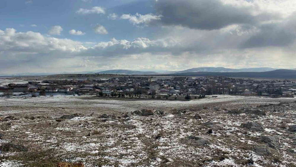 Köyde İlginç Arazi Sıkıntısı