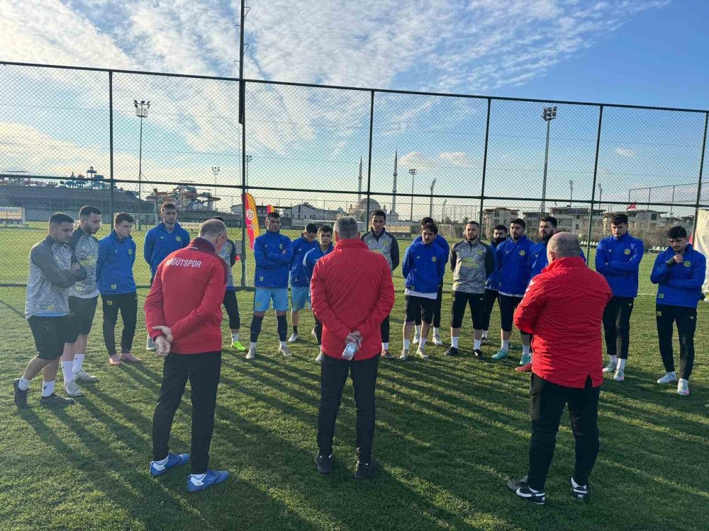 Antrenör Akgün, Antalya Kampını Değerlendirdi